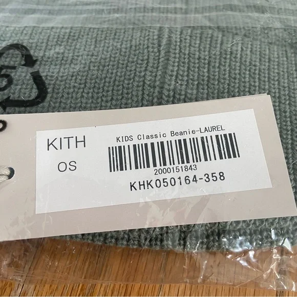 Kith Kids Classic Beanie  Color laurel. C1 - Picture 6 of 7